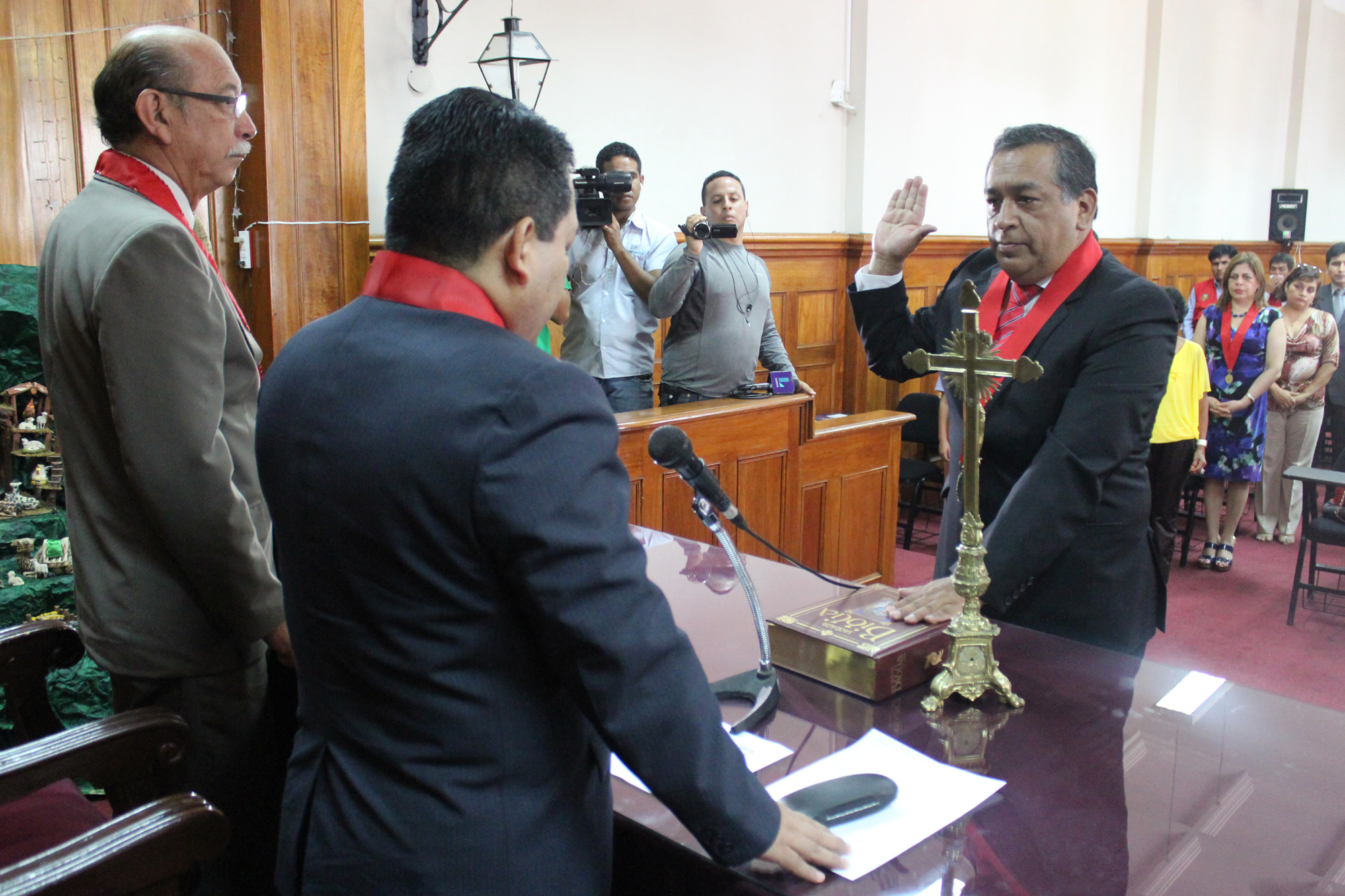 Juramentó presidente de Jurado Electoral deTrujillo