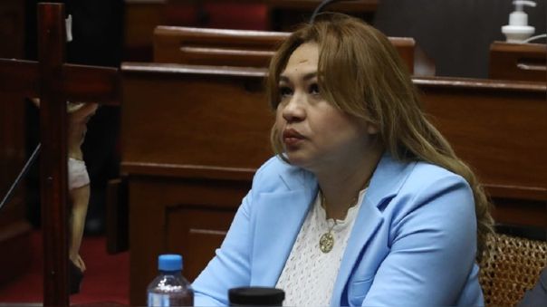 Karelim López ratificó acusaciones ante la Fiscalía contra Castillo por ascensos en FF.AA., asegura su abogado 