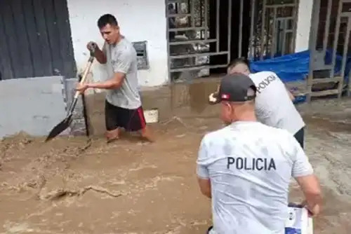 Declaran en emergencia a 382 distritos de 20 departamentos por lluvias 