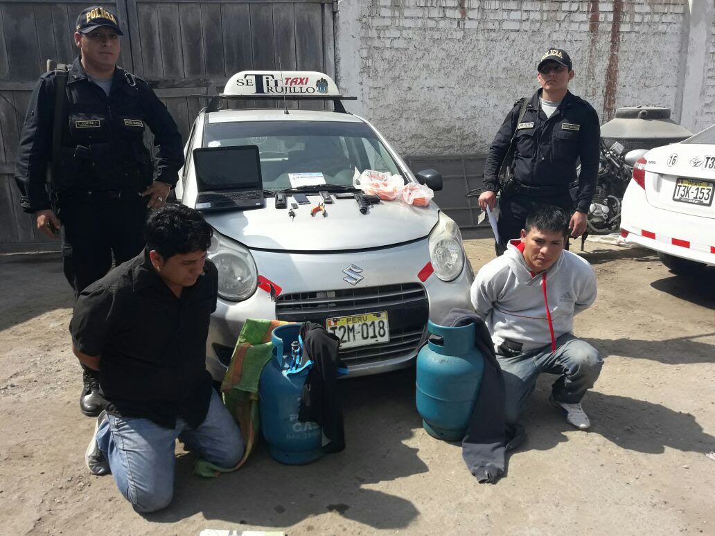 Moche: sujetos robaban a bordo de taxi afiliado al Setit 