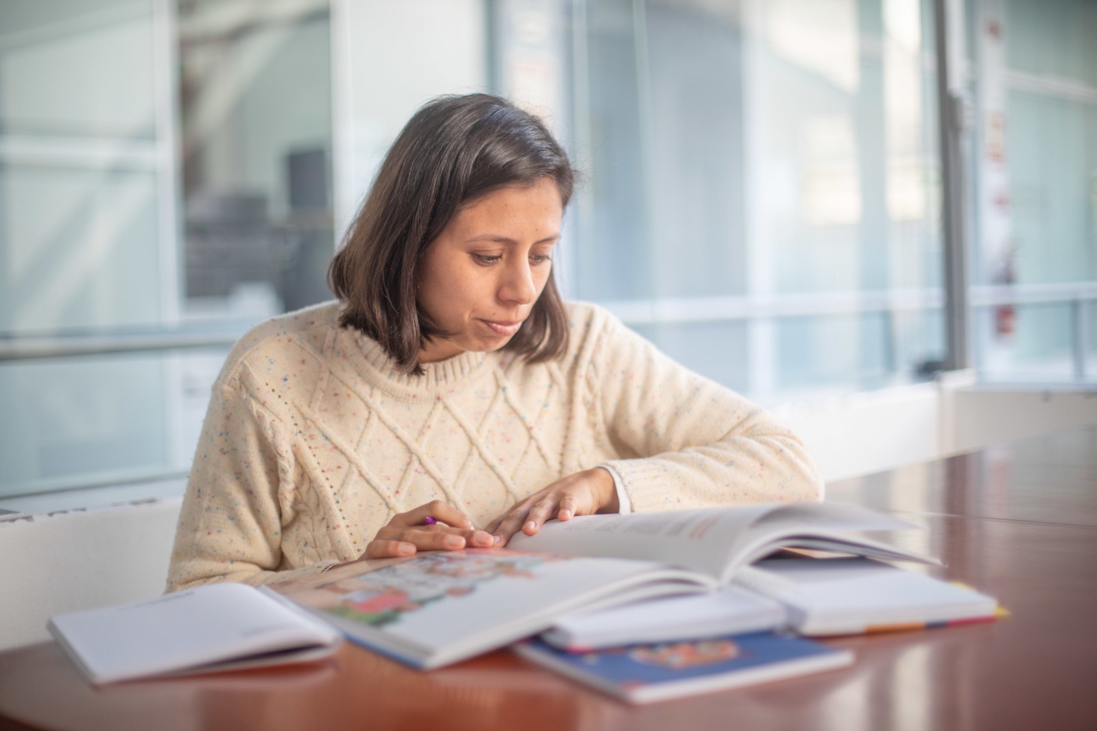 Hungría ofrece a peruanos 20 becas universitarias con todos los gastos pagados