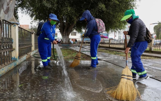 Trujillo: entregan uniformes e implementos de seguridad a personal del SEGAT
