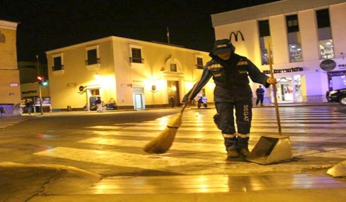 Sesenta toneladas de basura recogió el servicio de Limpieza de las calles de Trujillo