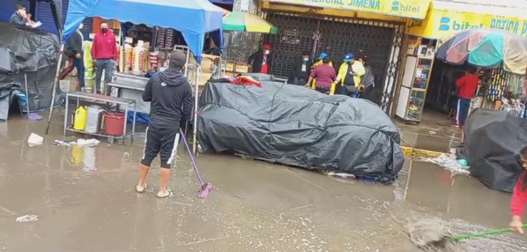 Intensa lluvia sorprende a trujillanos, pero ¡calma! No hay peligro de activación de quebradas