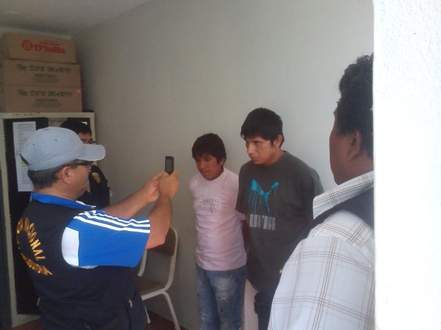 Policía de carreteras frustra asalto a camión en Virú