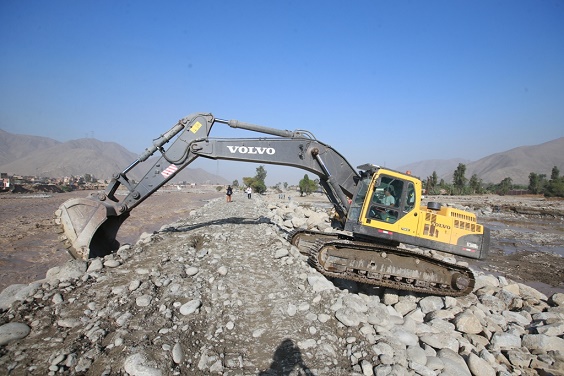 Maquinarias del Ministerio de Vivienda trabajan en prevención, mitigación y atención de emergencias 