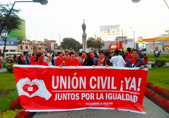 En Trujillo realizan marcha en defensa de la Unión Civil y de rechazo al Congreso