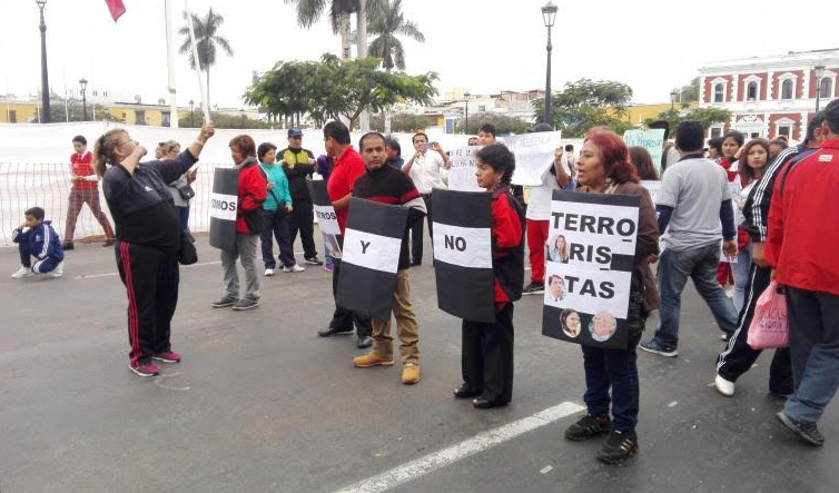 Trujillo: continúan marchas contra ministra de Educación