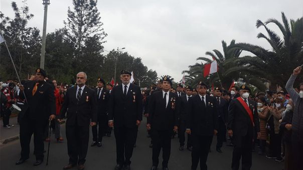 Parada militar: excluyen  a excomandos de Chavín de Huantar que combatieron contra el terrorismo  y ellos improvisan desfile