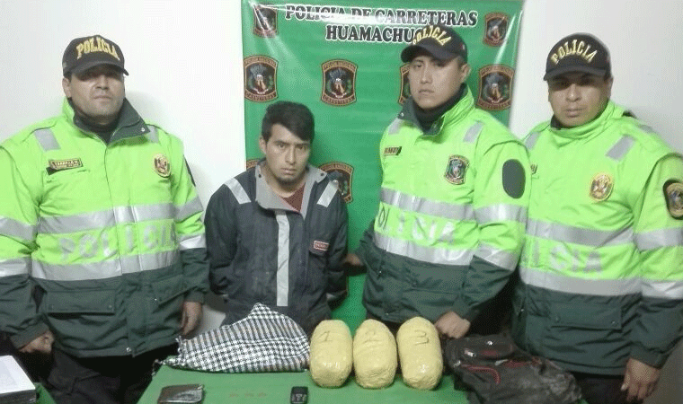 Huamachuco: sujeto trataba de transportar seis kilos de PBC en mochila