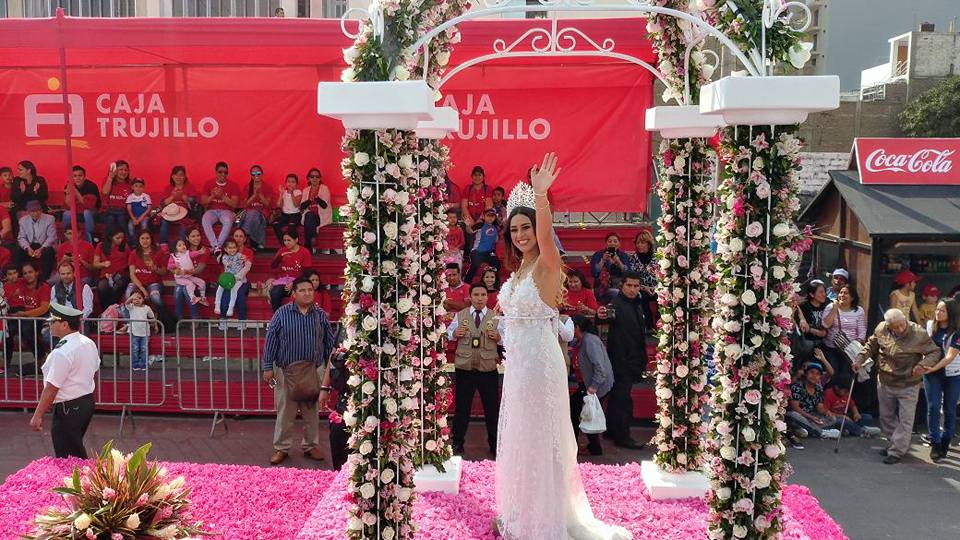 Fiesta primaveral llega a su fin con gran corso en Trujillo