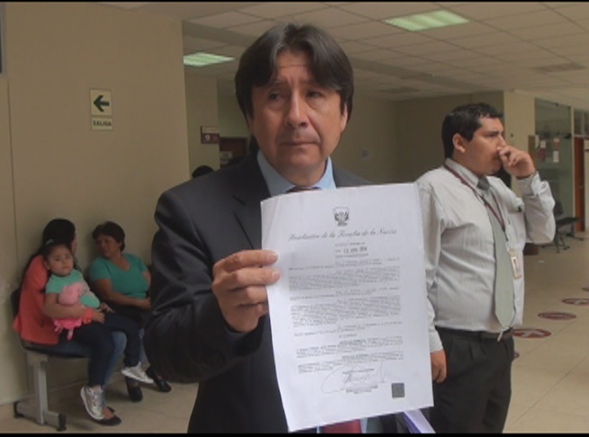 Rechazan acusación contra César Acuña por entrega de subvenciones