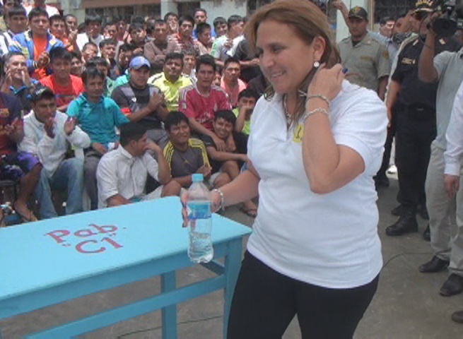 Trujillo: Ministra de Justicia anuncia implementación de grilletes electrónicos