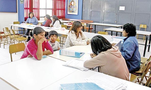 Defensoría del Pueblo recuerda a padres de familia que la matrícula es gratuita