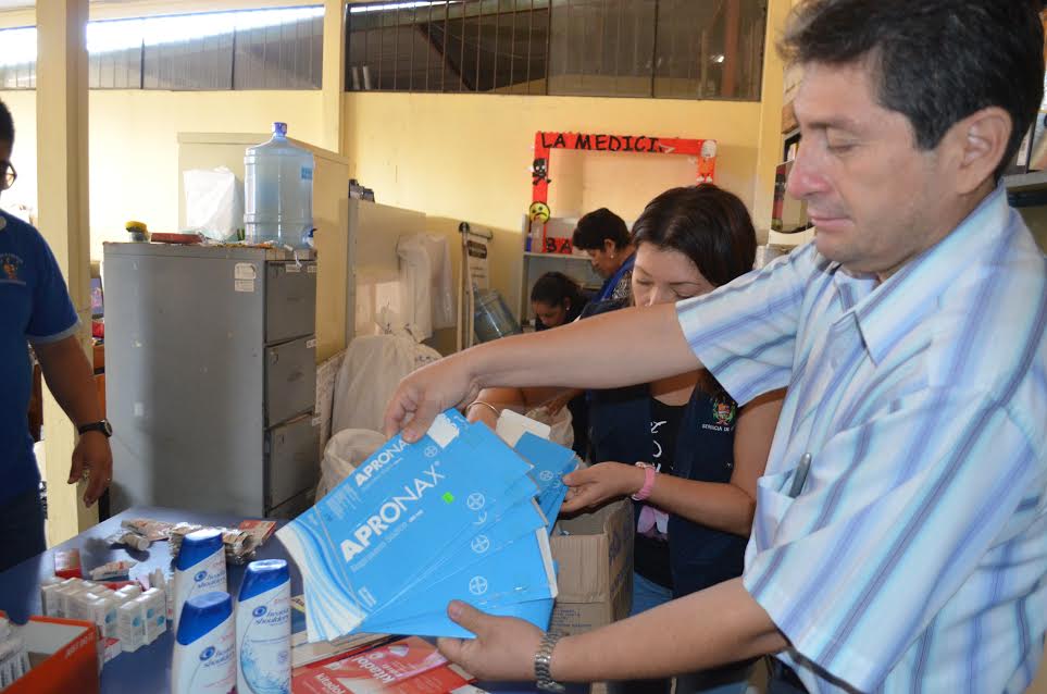 Decomisan una tonelada de medicina adulterada en av. Vallejo