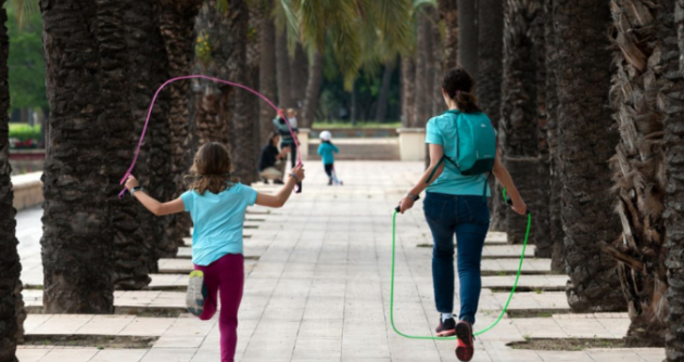 Médicos piden a padres no automedicar a sus hijos con sospecha de covid-19