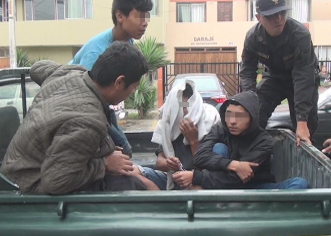 Caen adolescentes robando en El Milagro