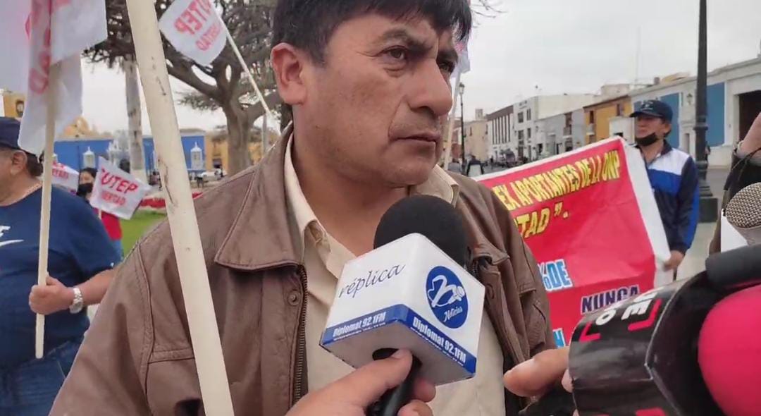 Trujillo: profesores del Sutep inician huelga de hambre en plaza de armas