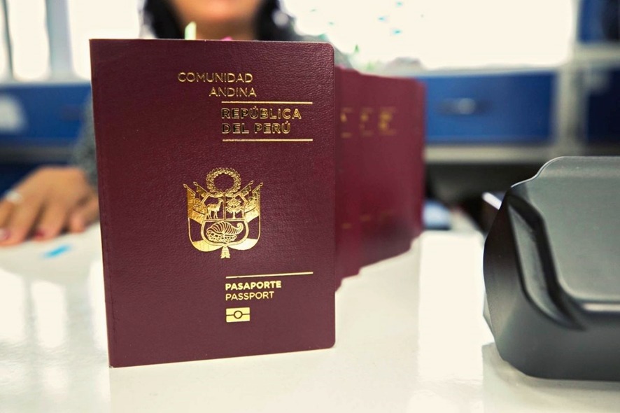 Contraloría: funcionarios dilataron compra de 700 mil pasaportes electrónicos ocasionando desabastecimiento  