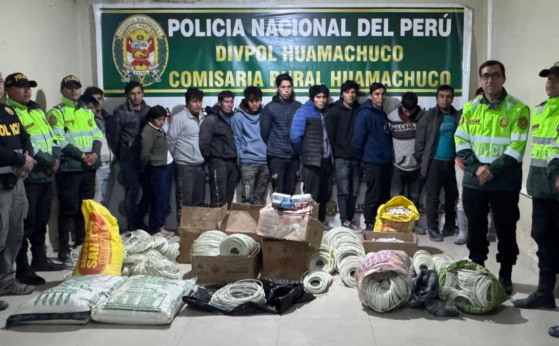 La Libertad: Policía captura a 15 mineros ilegales con explosivos y armas en Quiruvilca