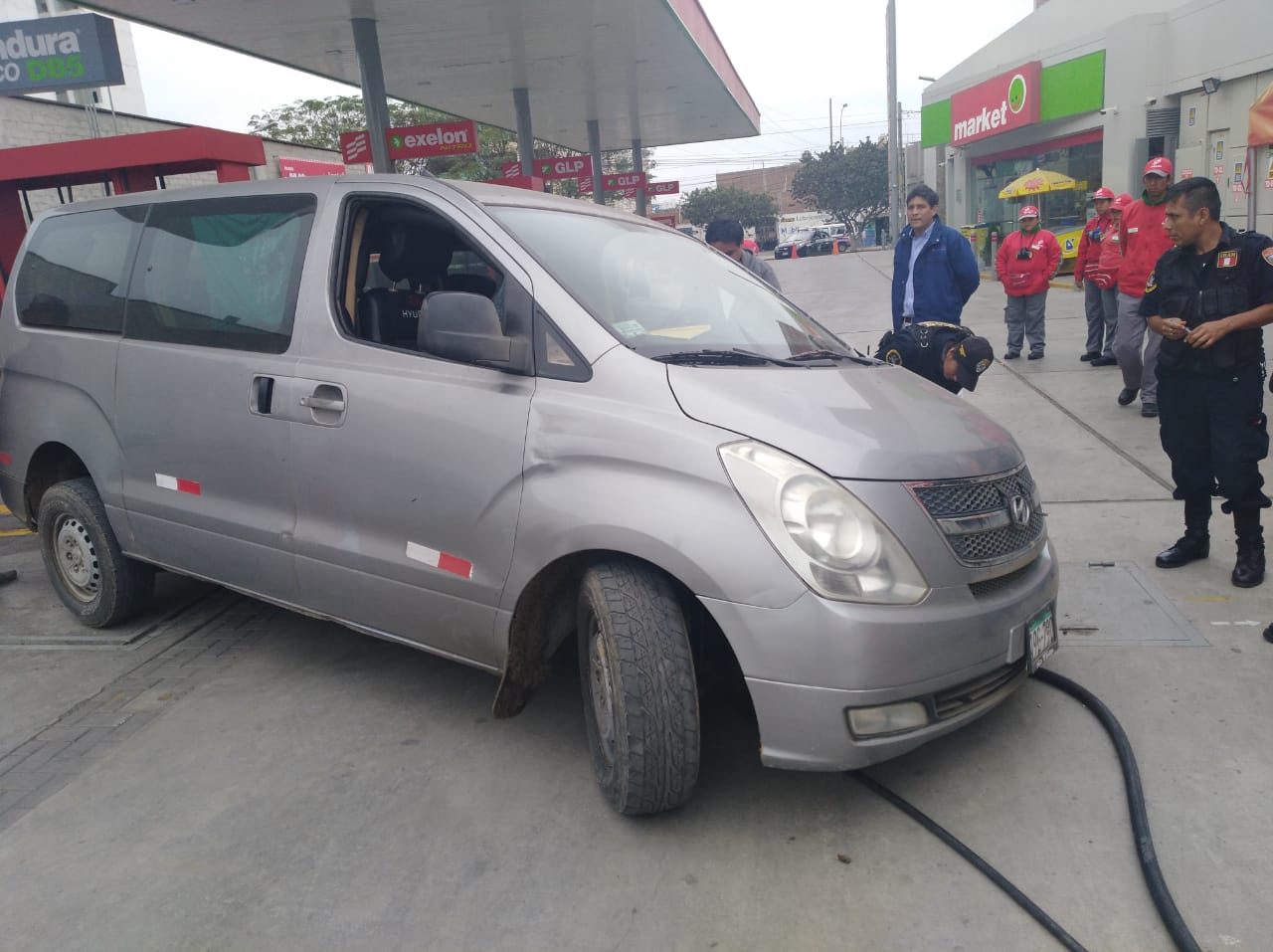 Trujillo: Rondó la tragedia en grifo cuando minivan choca contra surtidor de GLP