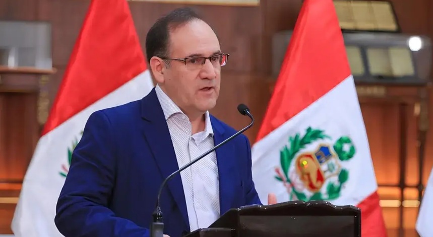  Comisión de Economía citará al ministro Salardi para que explique propuesta de aumento de sueldo a presidenta