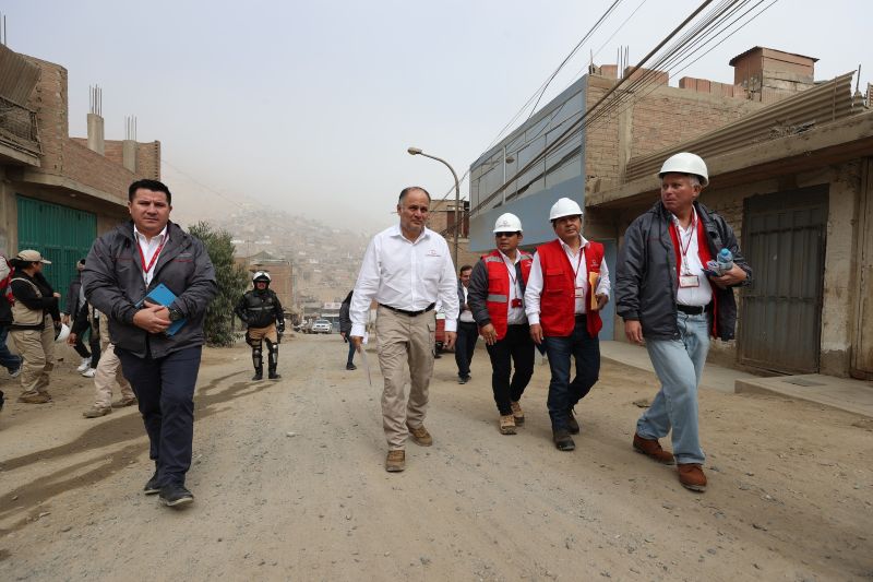 Contralor general activó desde Huaycán el nuevo control preventivo a las obras públicas paralizadas