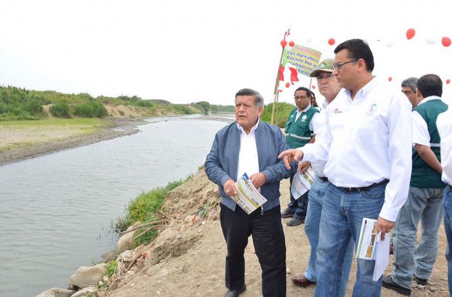 Ministro de Agricultura llega a región para prevenir daños por El Niño