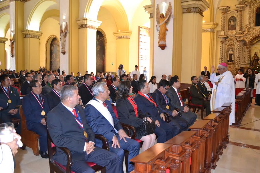 Arzobispo de Trujillo ofició misa Te Deum  por 195° Aniversario Patrio