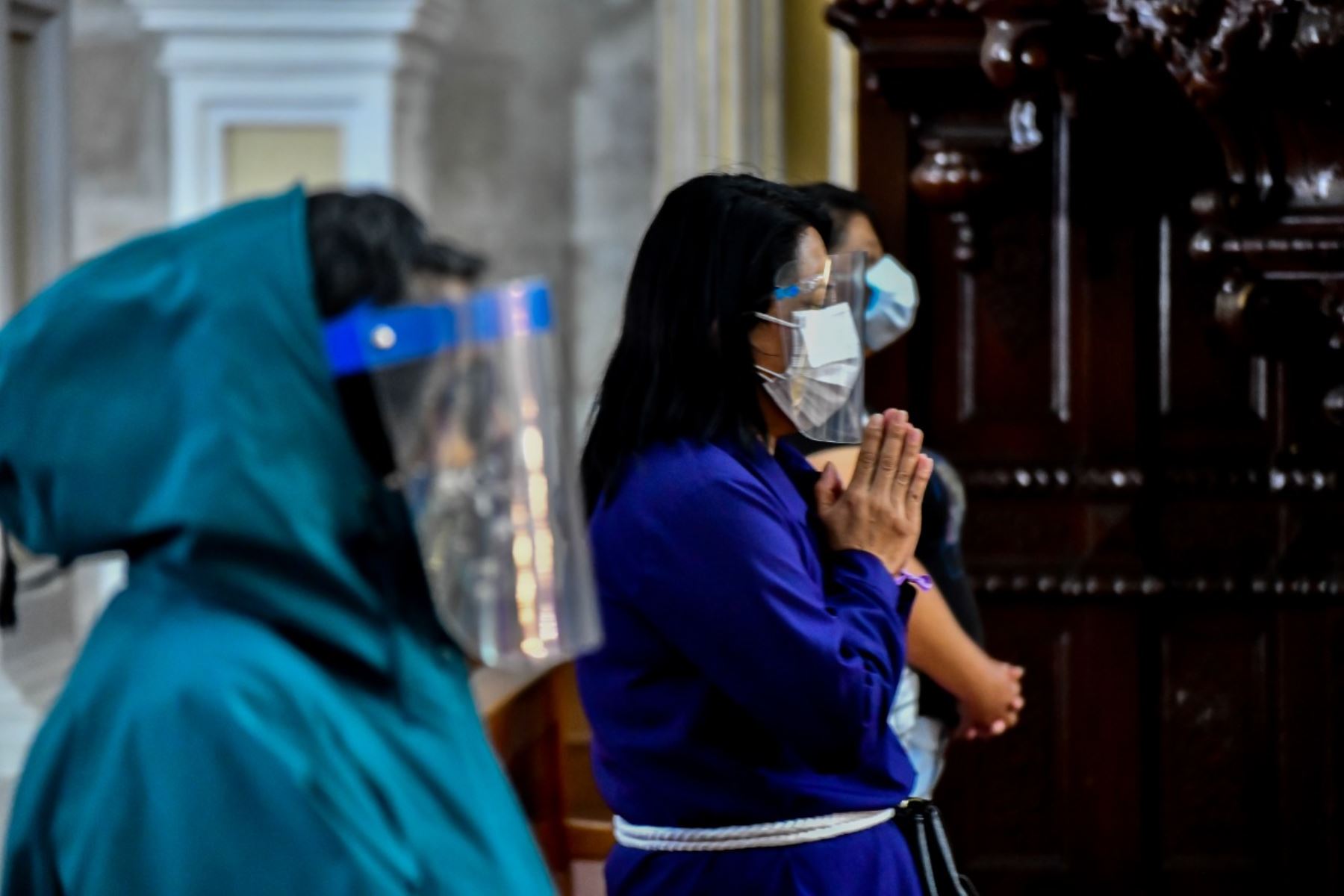 Iglesias podrán celebrar misas desde el 15 de noviembre