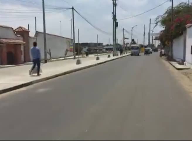 Moche: Empresa abandona obra de recapeo porque alcantarillado está en malas condiciones