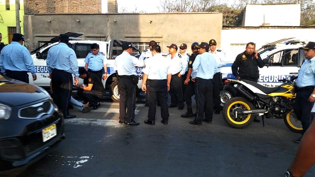 Motociclista colombiano resultó herido al colisionar con un auto en “El Molino”