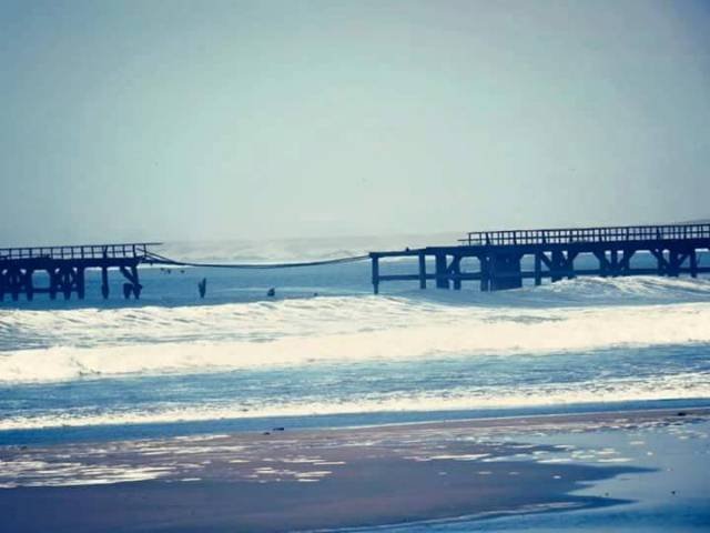 Colapsó muelle del Puerto Malabrigo debido a fuerte maretazo
