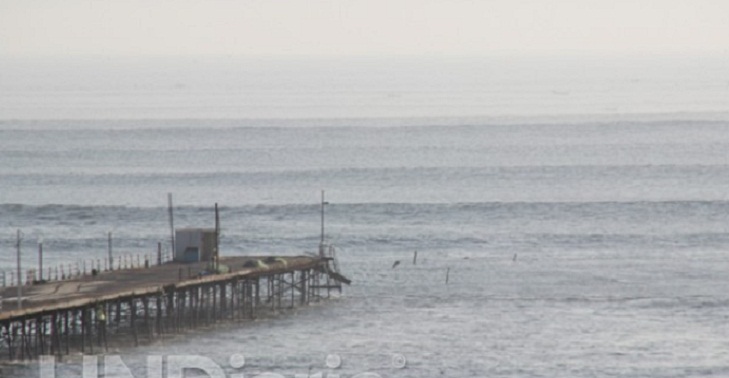Hoy colapsó muelle de Pacasmayo debido a una ola de 2.5 metros de altura