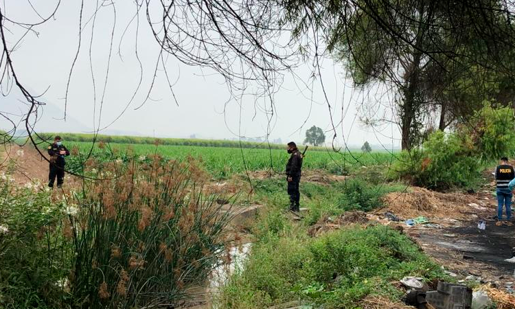 Laredo: hallan cadáver de anciano a orillas de una acequia