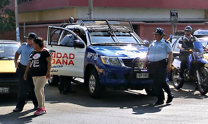 “La Gorda”,detenida por robar un celular y S/. 1,500, fue inmediatamente liberada por la Policía