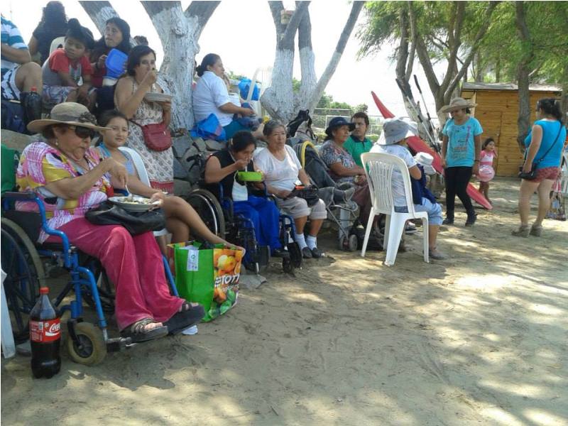 Personas con habilidades diferentes de La Esperanza disfrutaron de paseo de confraternidad