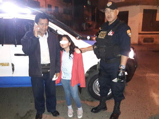 Trujillo: niña extraviada de 08 años fue devuelta a sus familiares