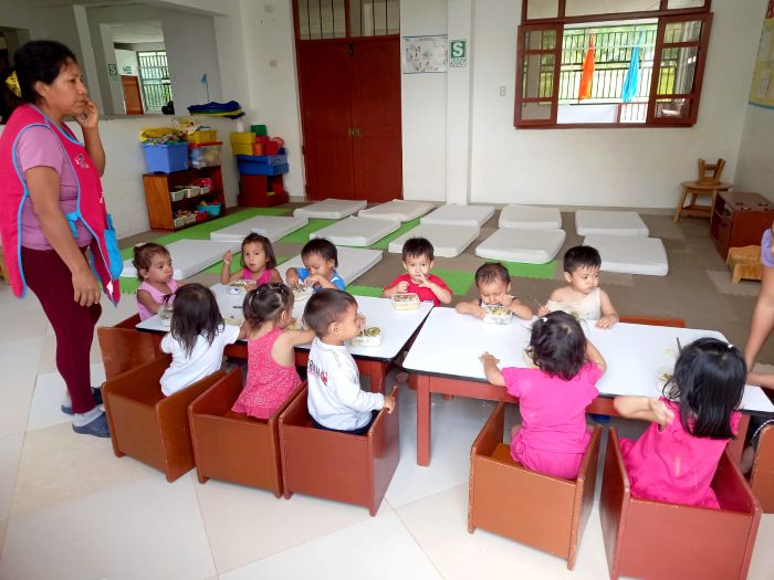 Cuna Más: nutritivo arroz con lenteja y guiso de sangrecita para fortalecer el crecimiento de los niños