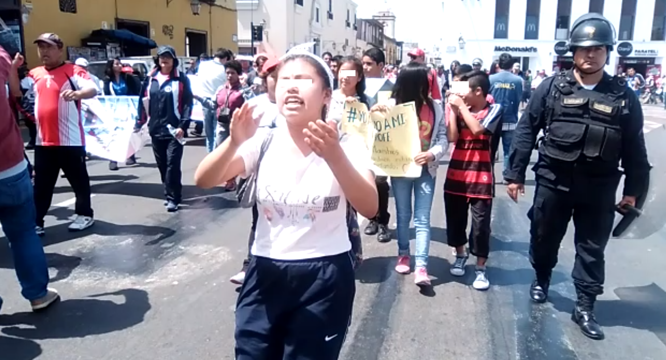 Trujillo: estudiantes marchan junto a sus profesores en huelga