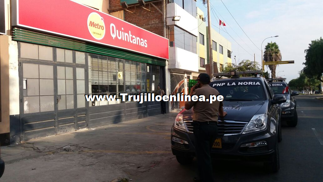 Sujetos asaltan supermercado Metro en urb. Las Quintanas