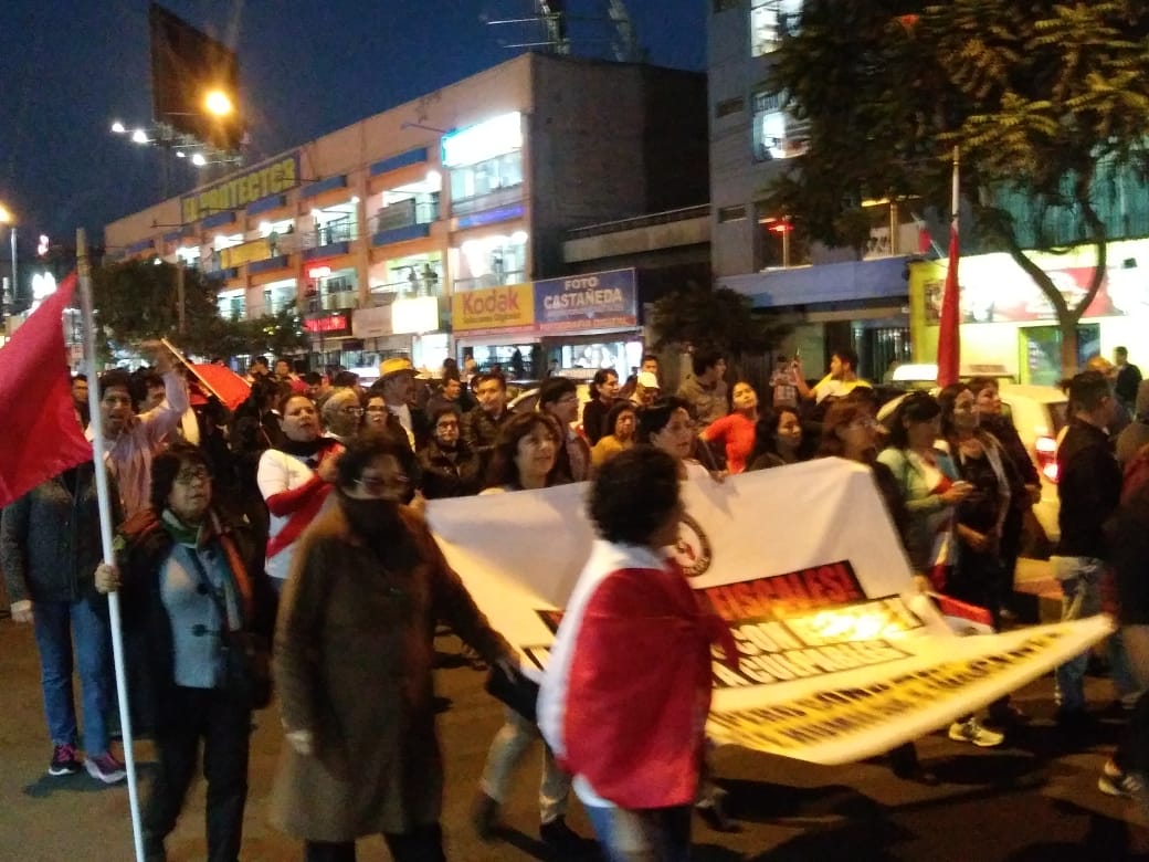 Multitudinaria marcha contra la corrupción en el Poder Judicial en Trujillo 