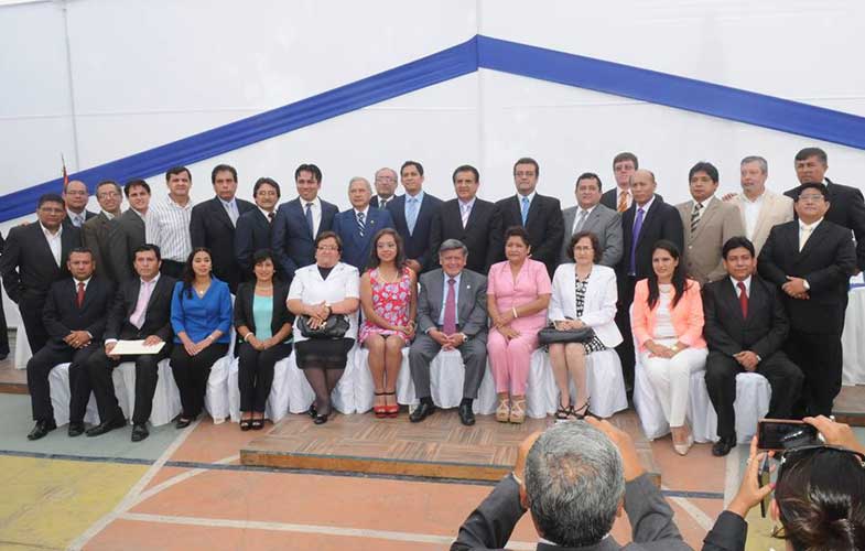 Acuña presentó hoy a gerentes del Gobierno Regional de La Libertad