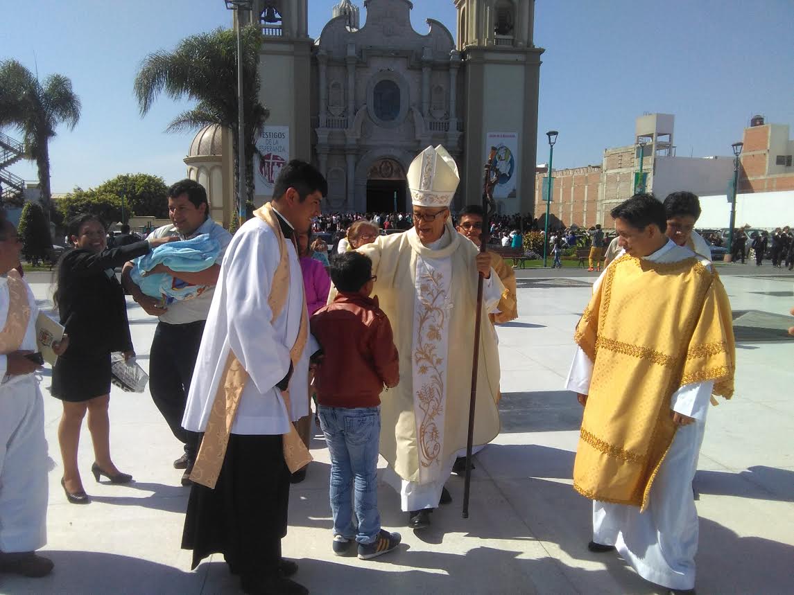 Obispo de Chimbote recibió carta del Papa Francisco