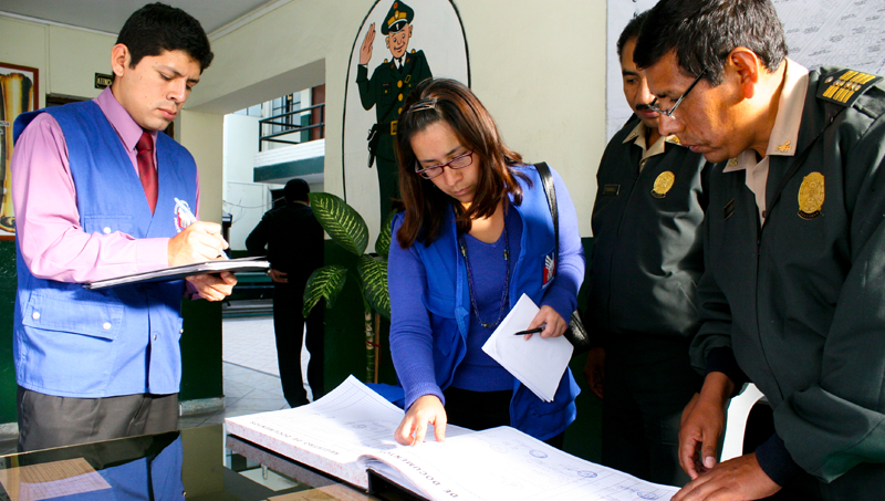 Obligaciones de la Policía Nacional al recibir una denuncia por violencia contra la mujer