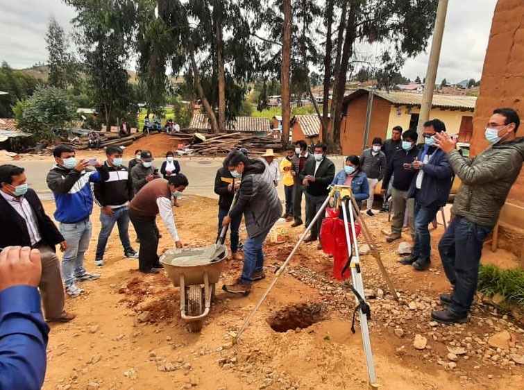 Invierten más de 800 mil soles para pavimentar carretera en caserío de Huamachuco