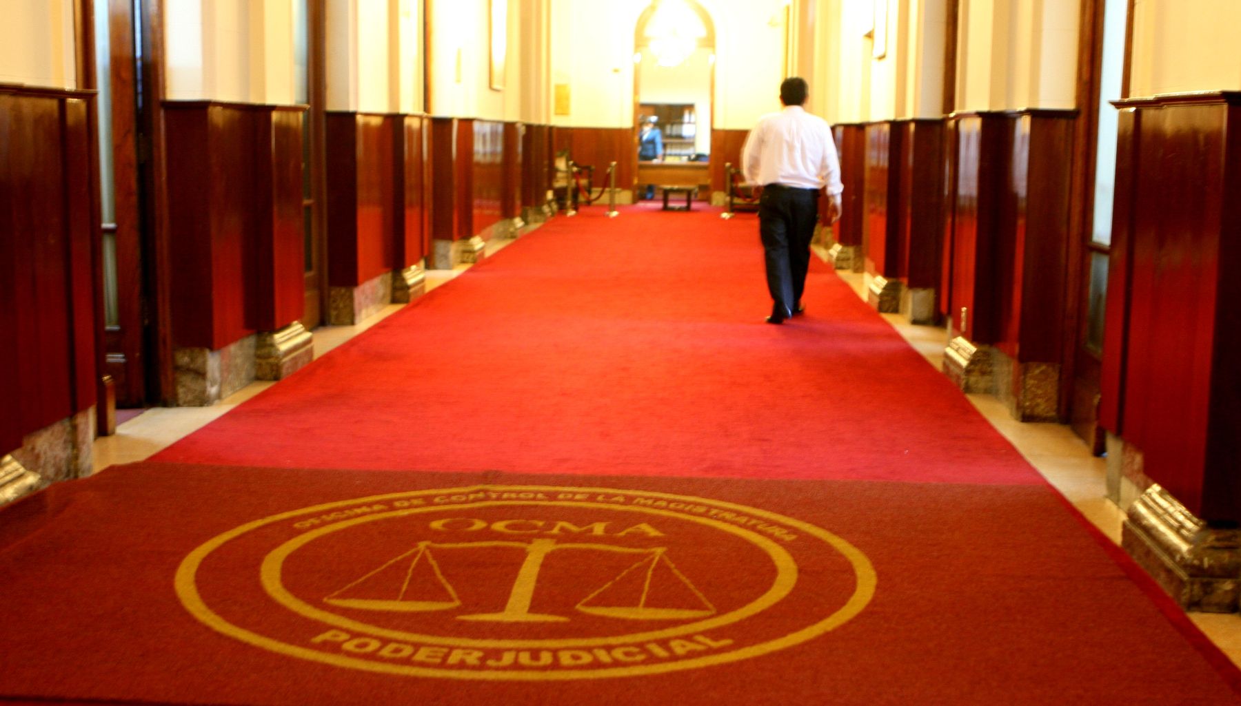 Chepén: OCMA interviene a asistente judicial vinculado a grupo criminal “Los Ángeles Negros” 