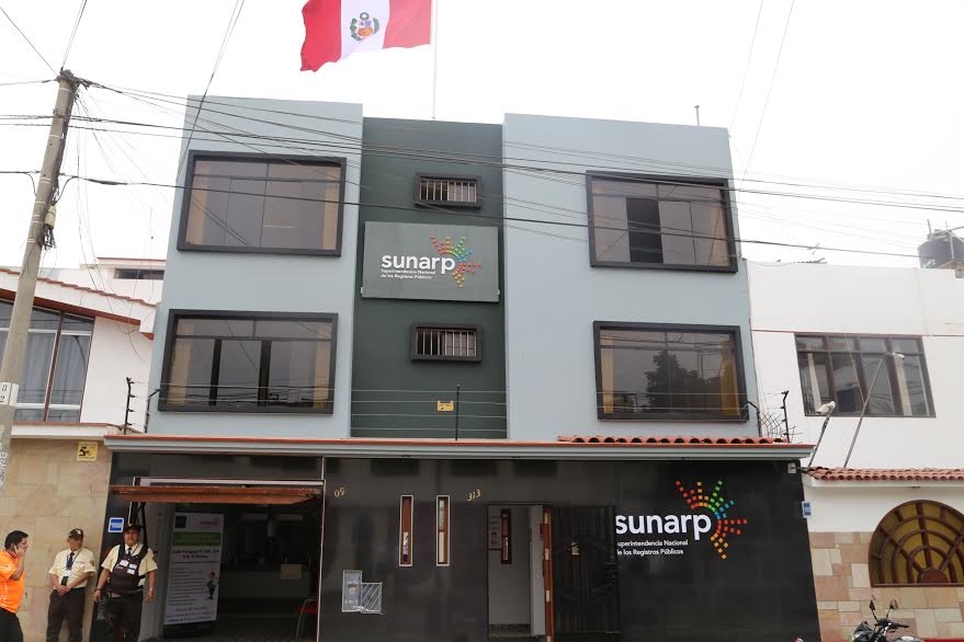 Trujillo: registro de propiedad vehicular y minería se traslada a oficina de urbanización El Recreo