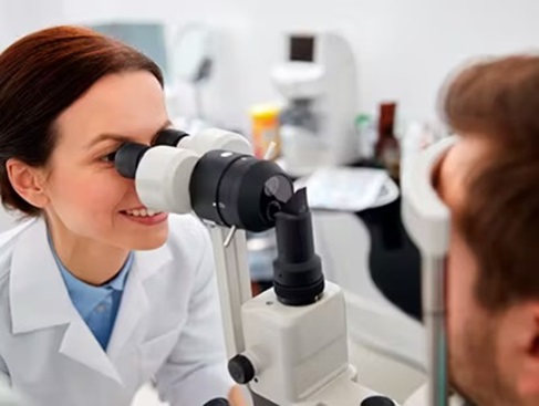 Seis de cada 10 diabéticos no se hacen un examen que les salvaría la visión  