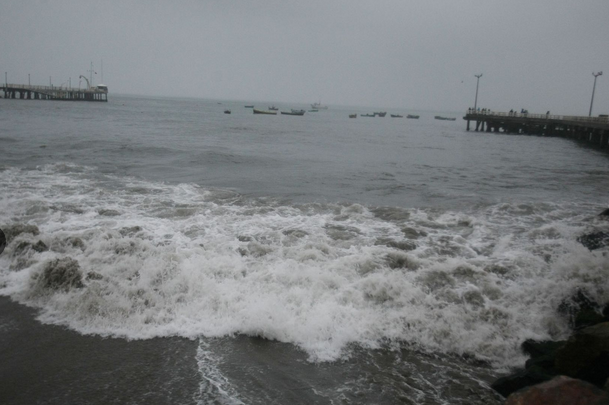 Son 82 los puertos, caletas y muelles cerrados por oleajes en la costa peruana,dos en La Libertad